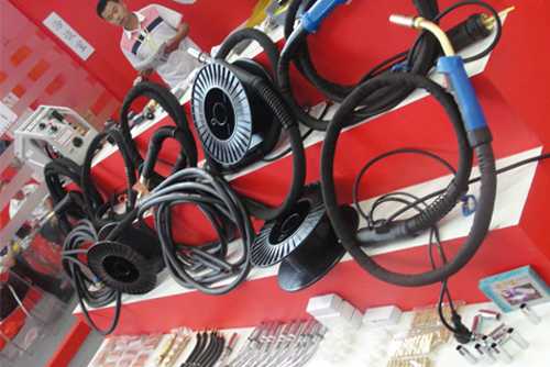 埃森展会部分二氧化碳焊枪产品 第1张